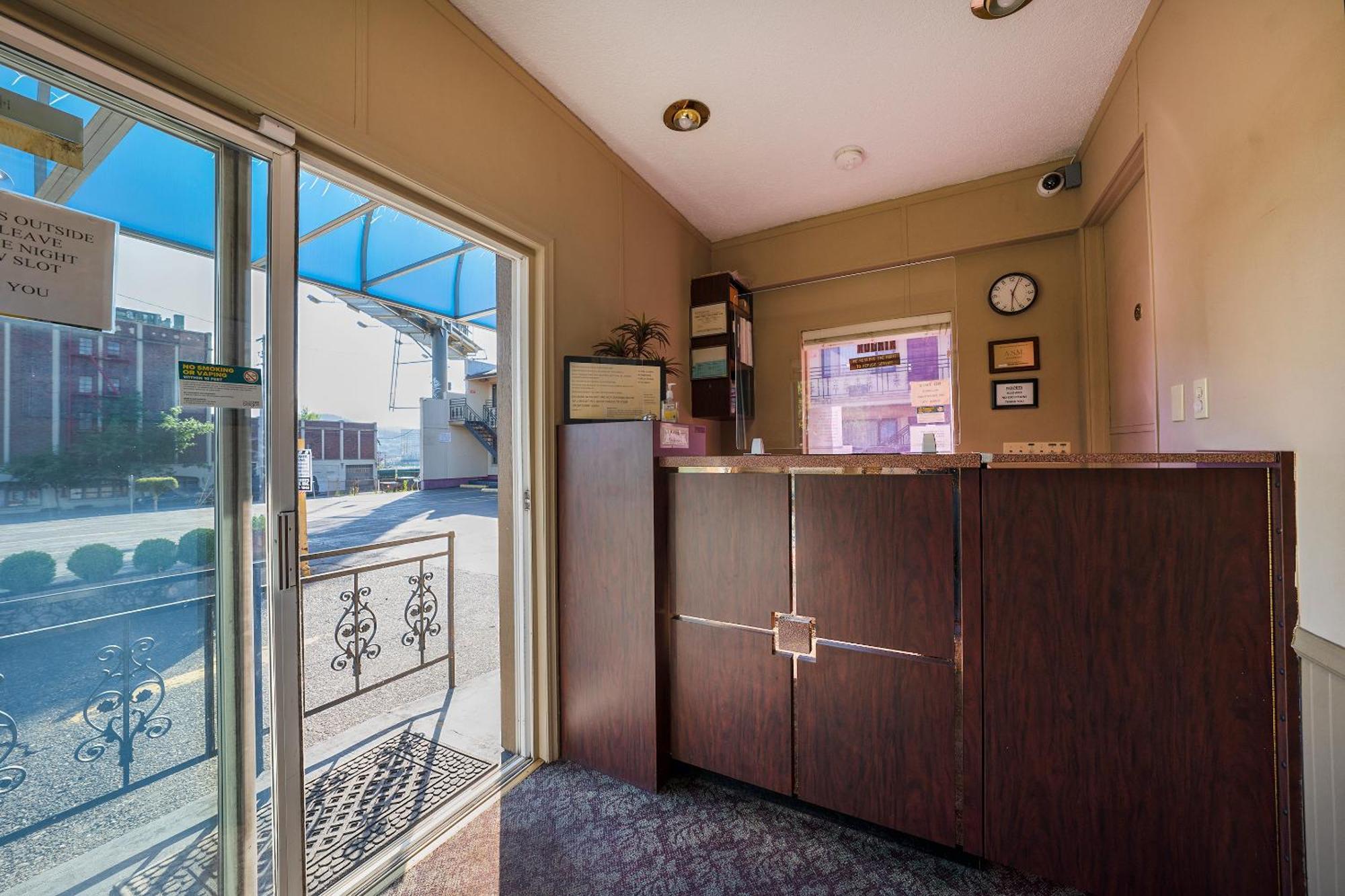 Broadway Inn Portland Downtown Εξωτερικό φωτογραφία