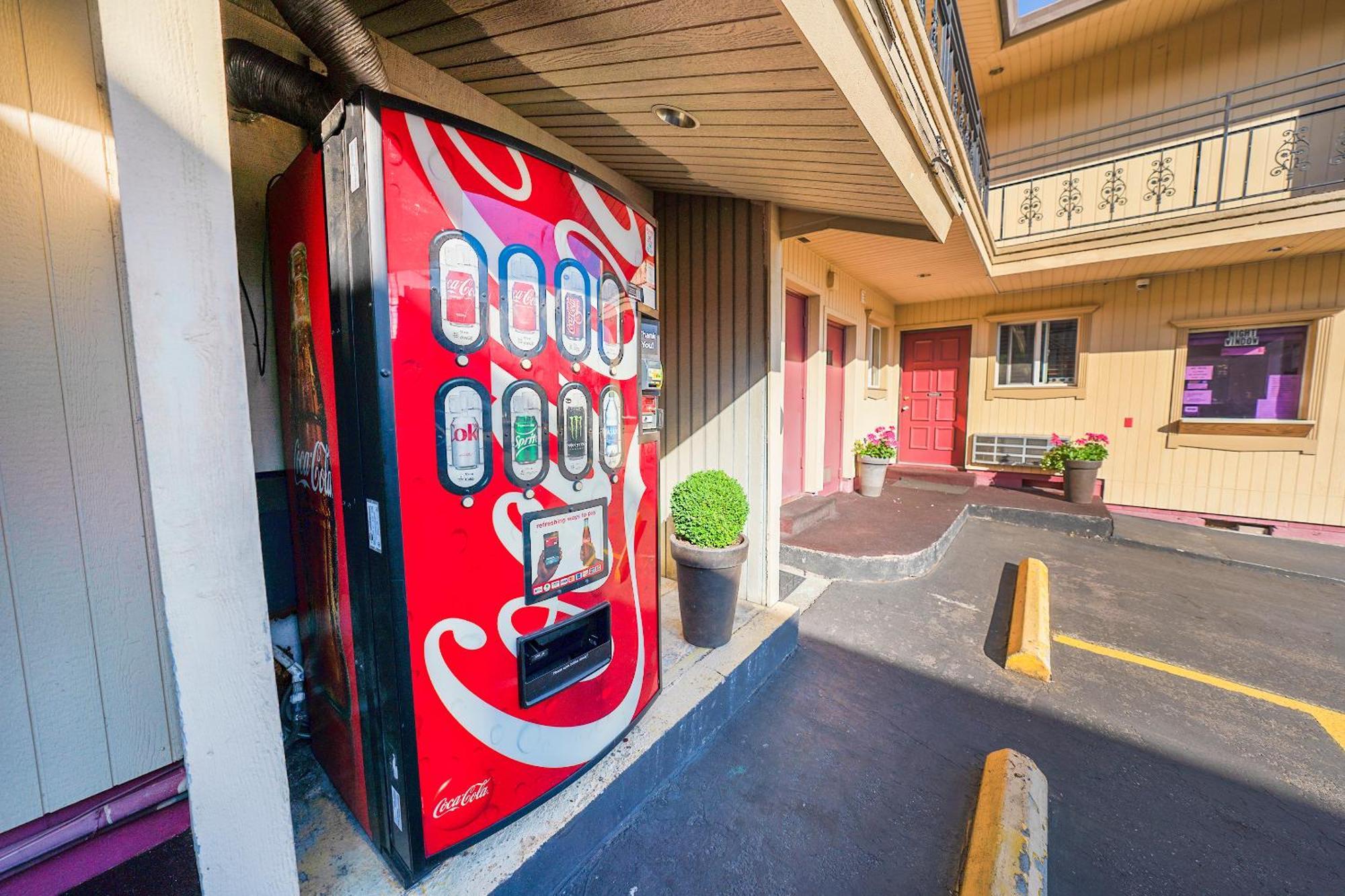 Broadway Inn Portland Downtown Εξωτερικό φωτογραφία